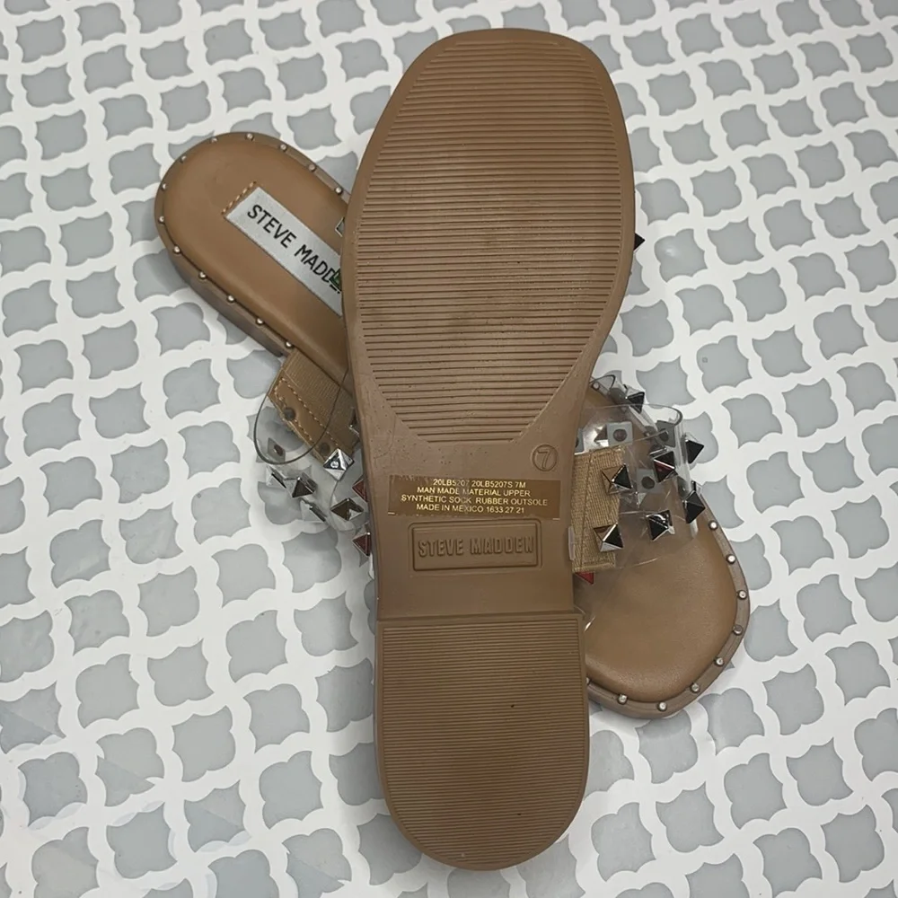 NWOT Steve‎ Madden clear studded sandals size 7